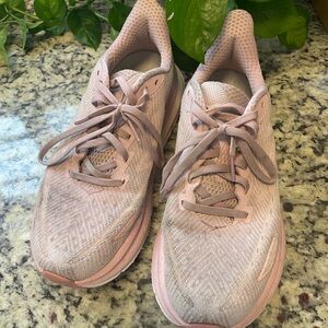 SOLD Hokas Clifton 9 Pink Sneakers Size 8